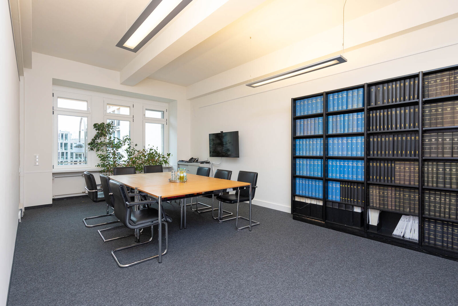 Besprechungsraum in den Kanzleiräumen in Köln